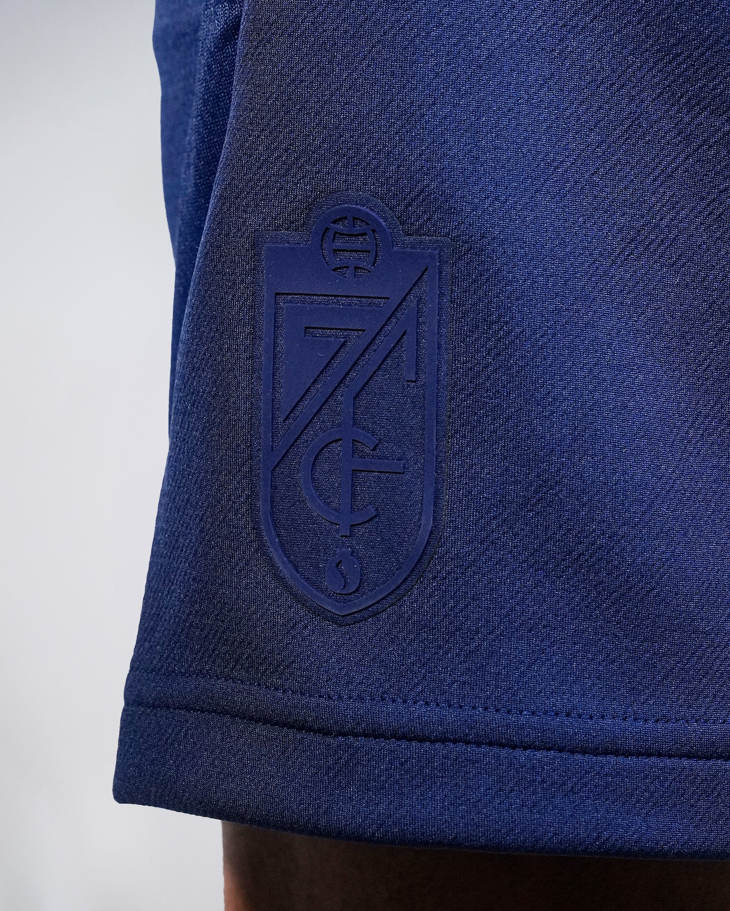 Bermuda Travel Azul Hombre adidas 25-26