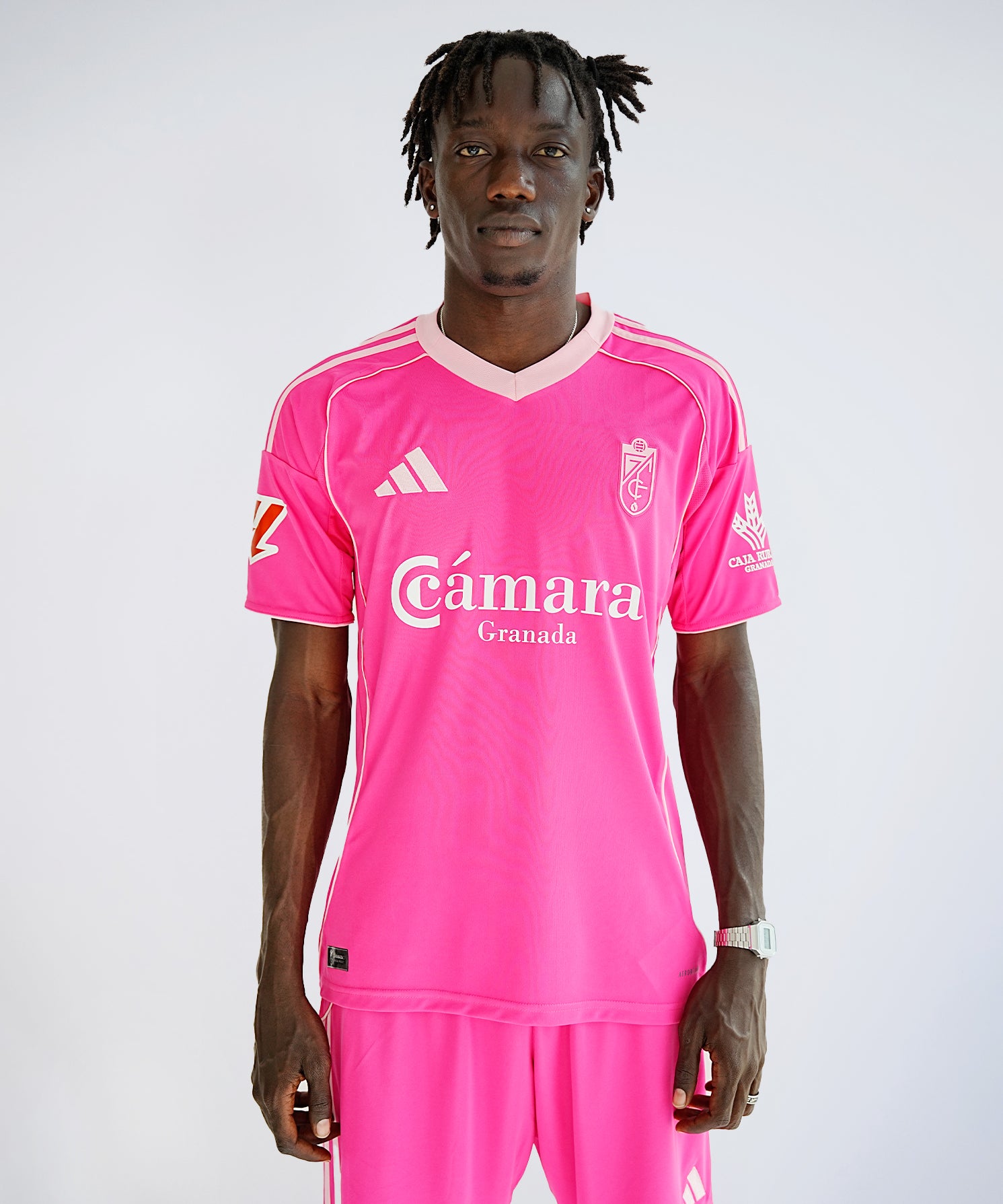 4_EQUIPACION_HOMBRE_FRONTAL.jpg