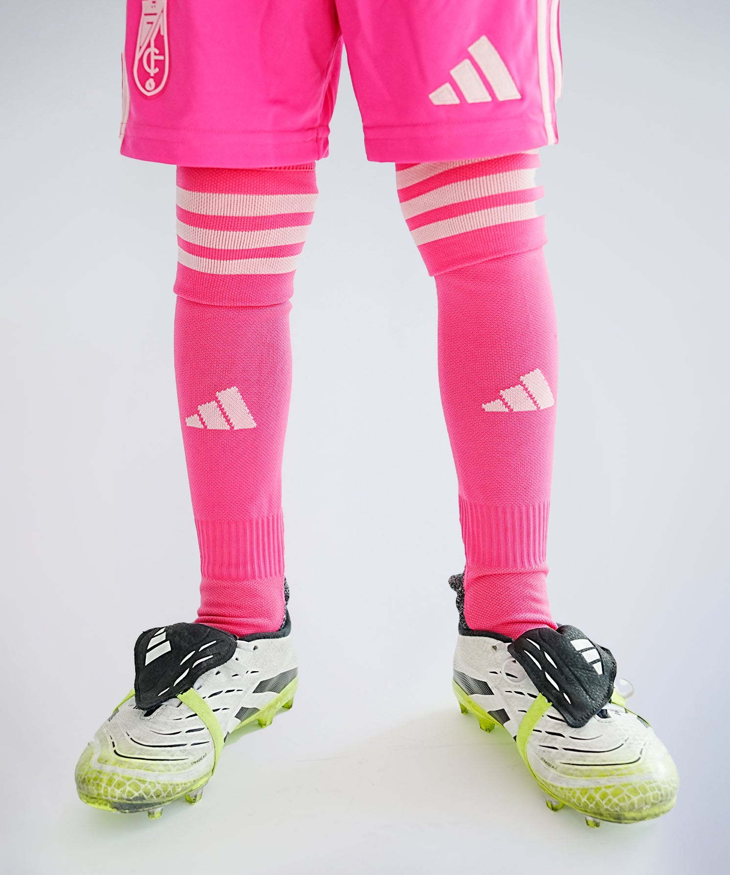 4_equipacion_medias_frontal.jpg