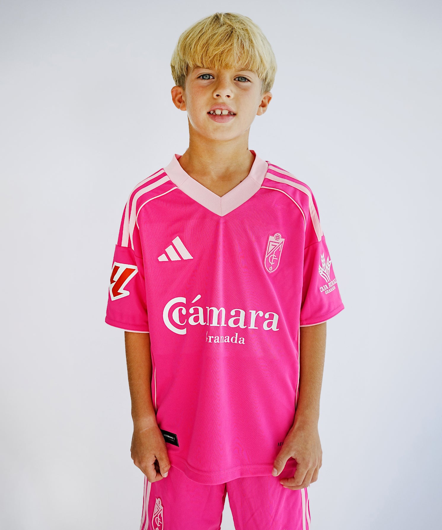 4_equipacion_nino_frontal.jpg