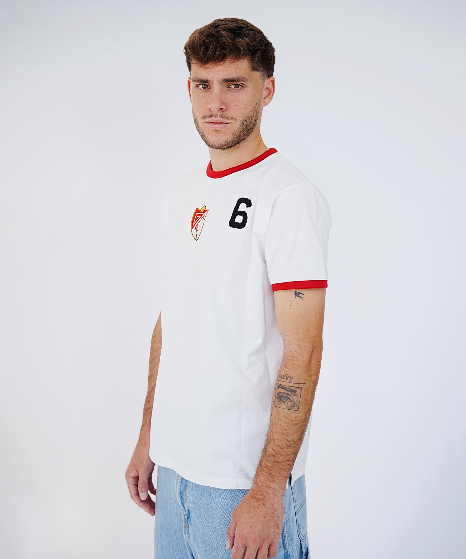 CAMISETA_BLANCA_2_a7a5892d-c5eb-436f-ba23-f53588677a4f.jpg