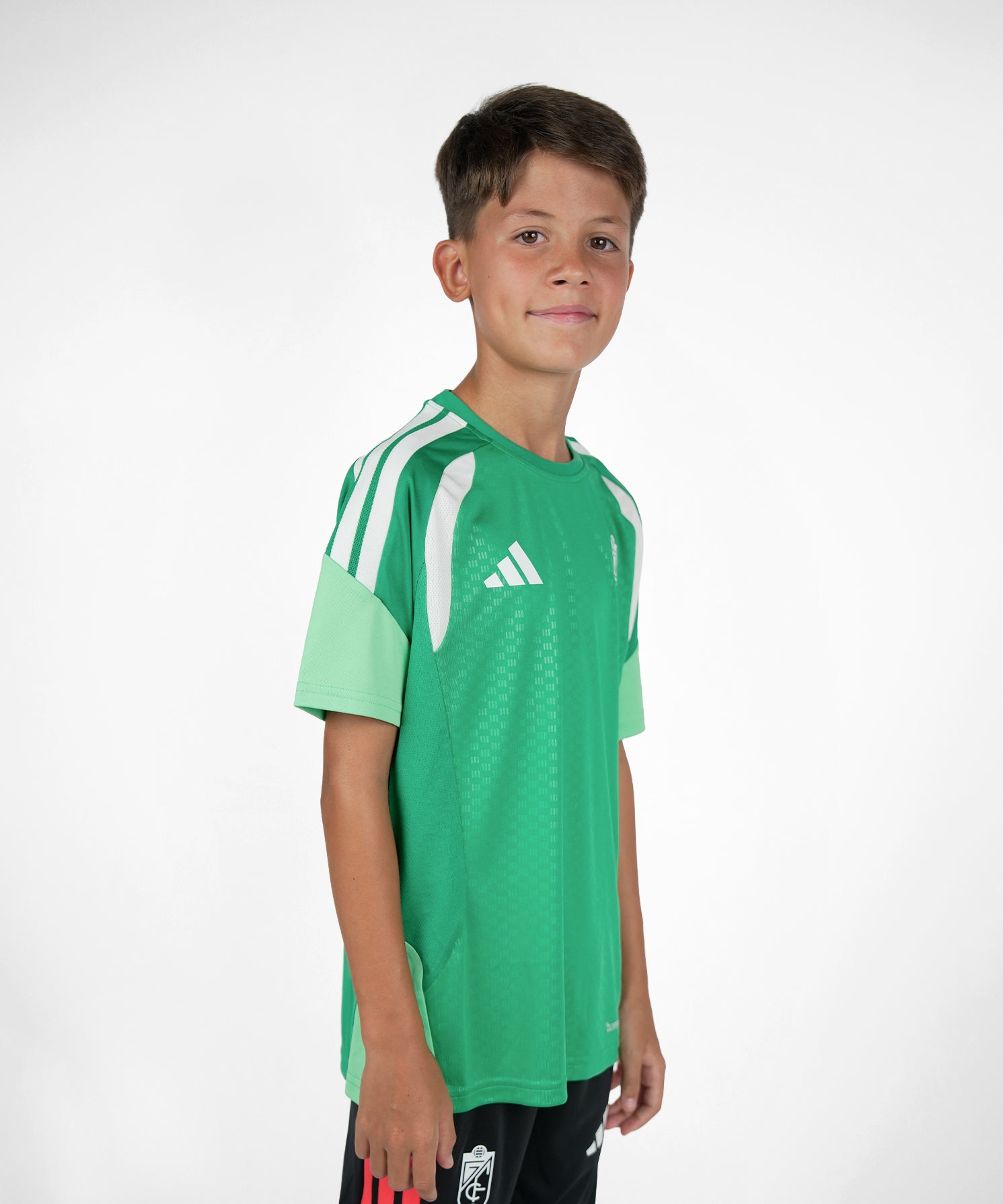 CAMISETA_LATERAL_c5b10494-e5be-4a98-bd38-0eb2b80daee2.jpg