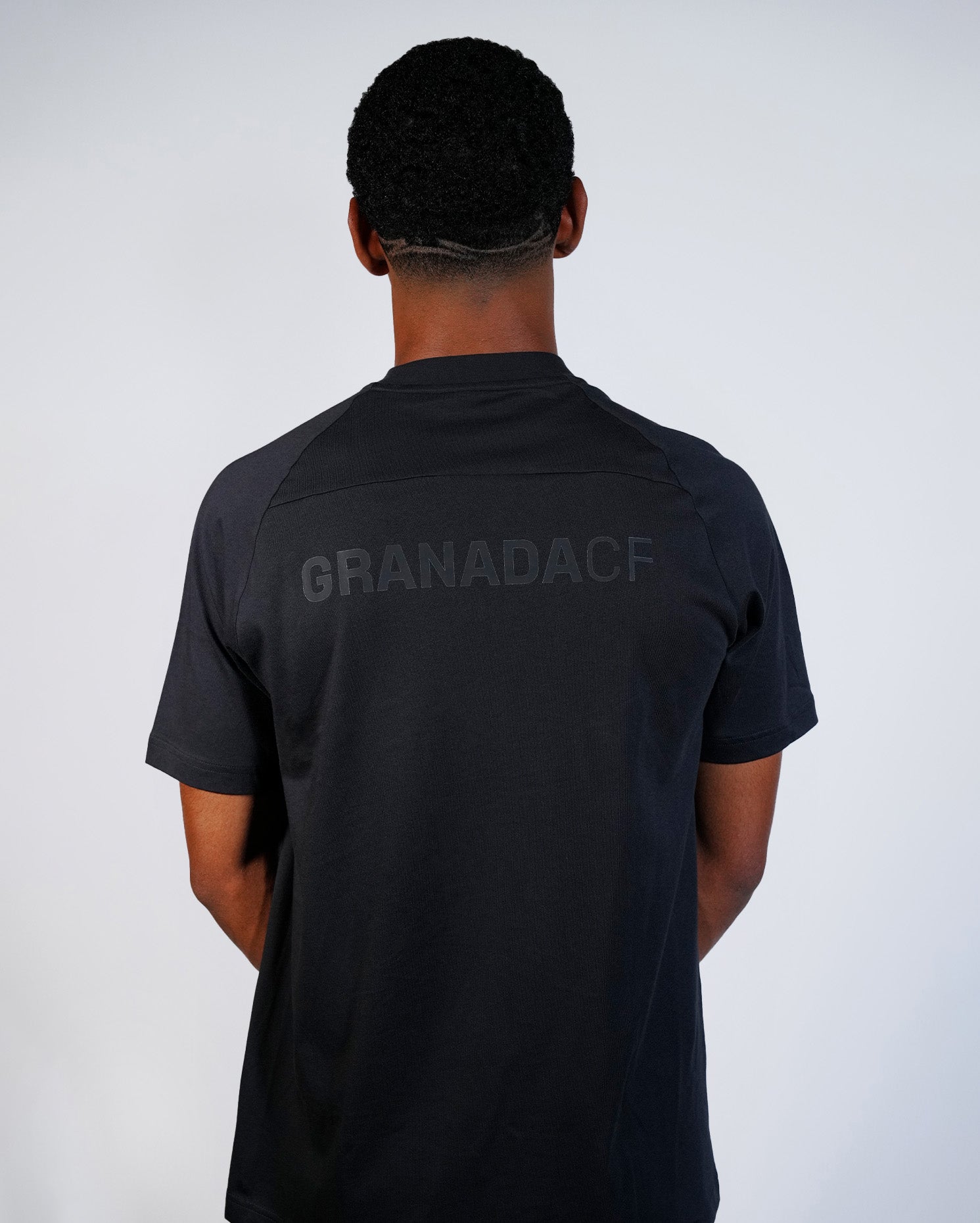 Camiseta Travel Negra Hombre adidas 25-26