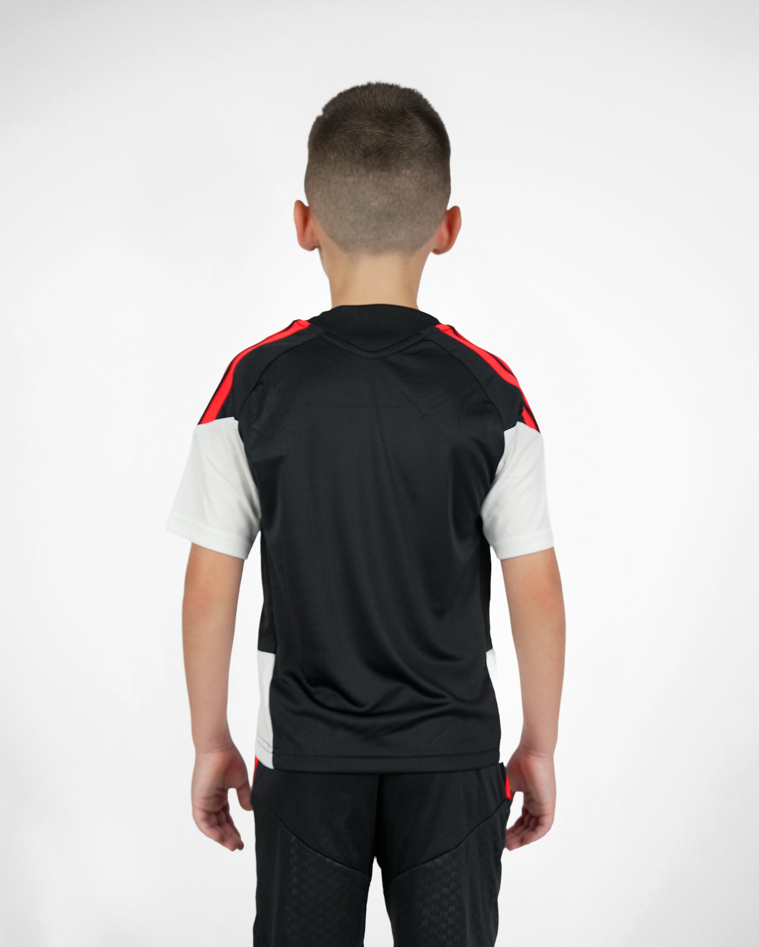 Camiseta Entreno Negra Niño adidas 26-27