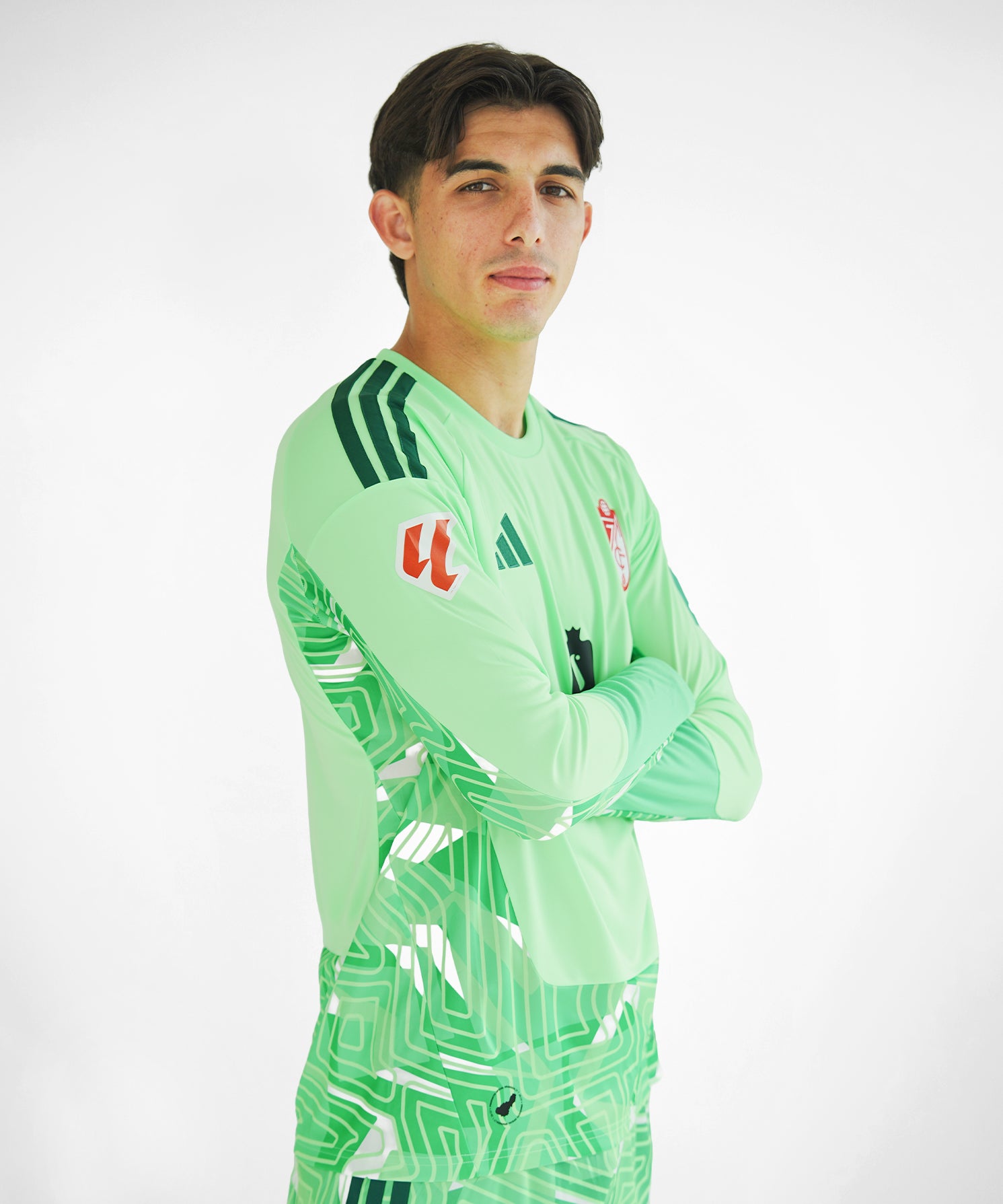 CAMISETA_PORTERO_LATERAL_1.jpg