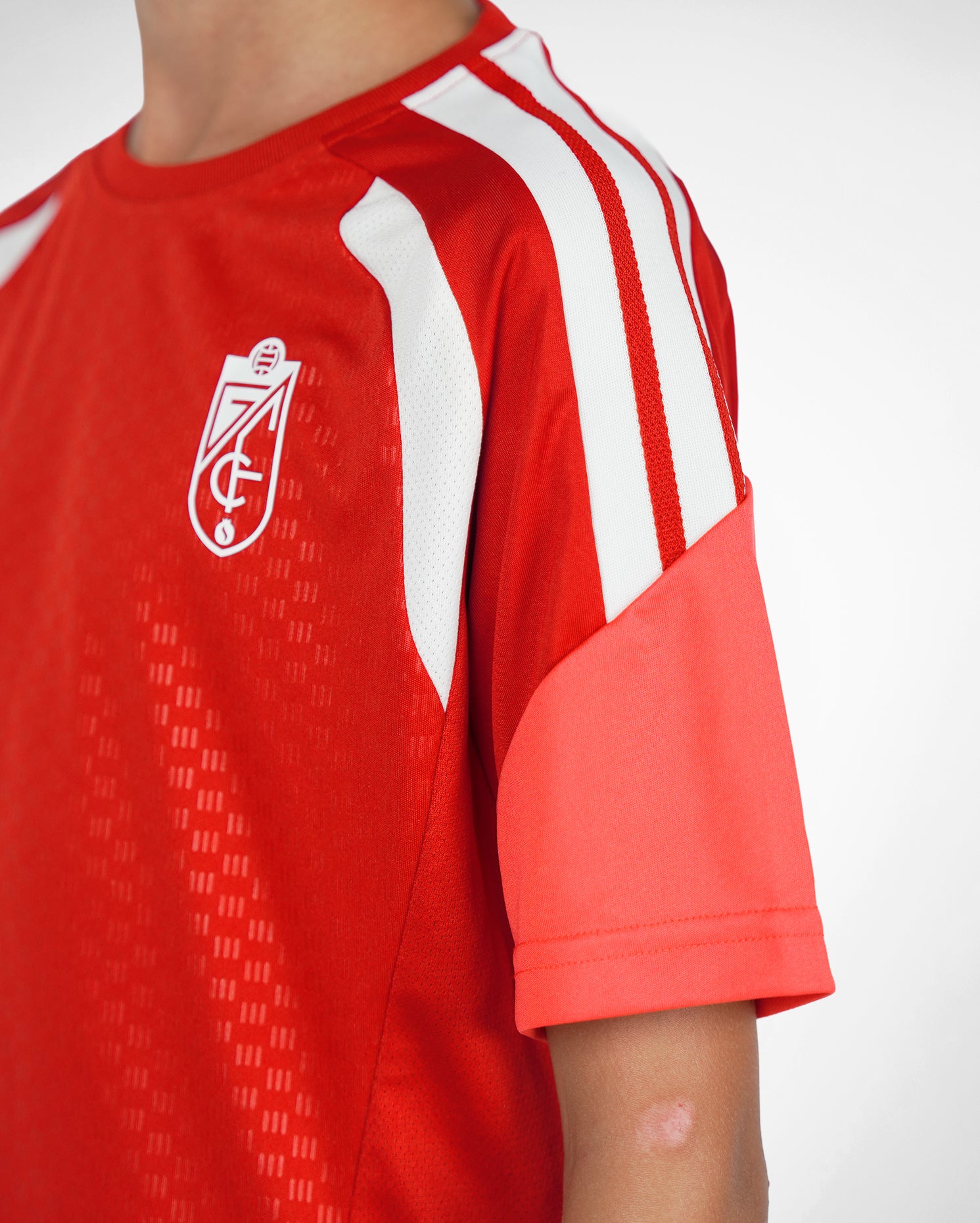 Camiseta Entreno Roja Niño adidas 26-27