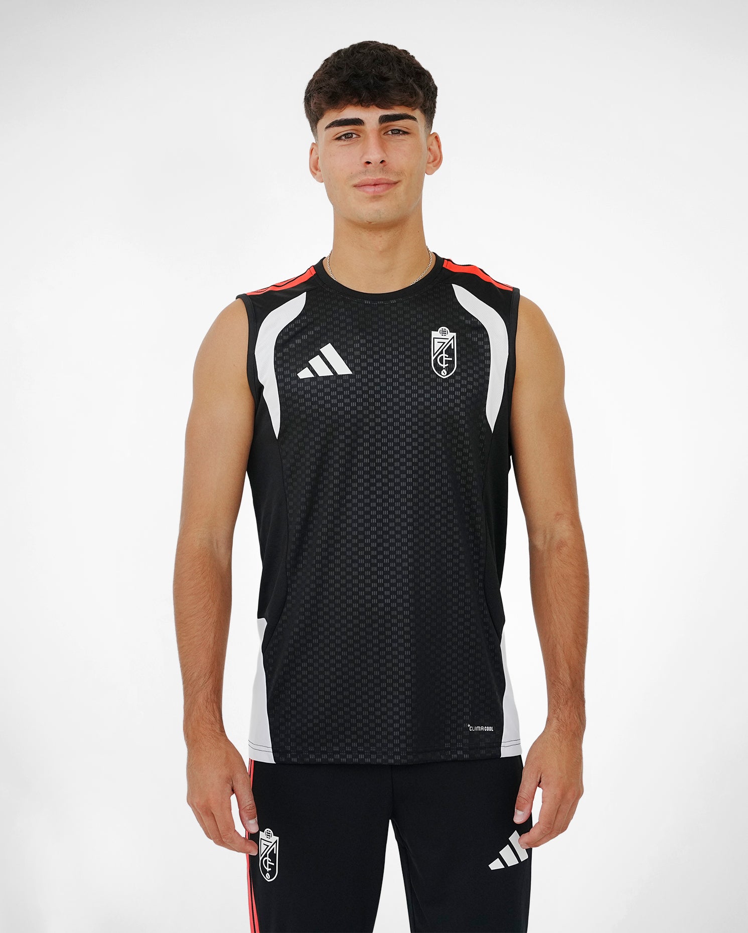 Camiseta Entreno Sin Mangas Negra Hombre adidas 26-27
