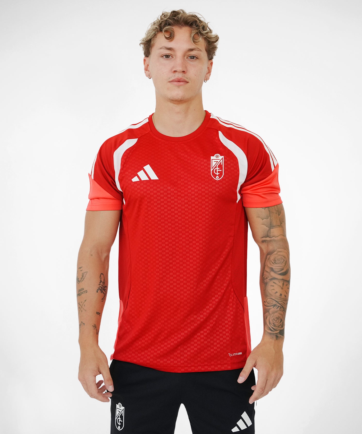 CAMISETA_TRAINING_ROJA.jpg