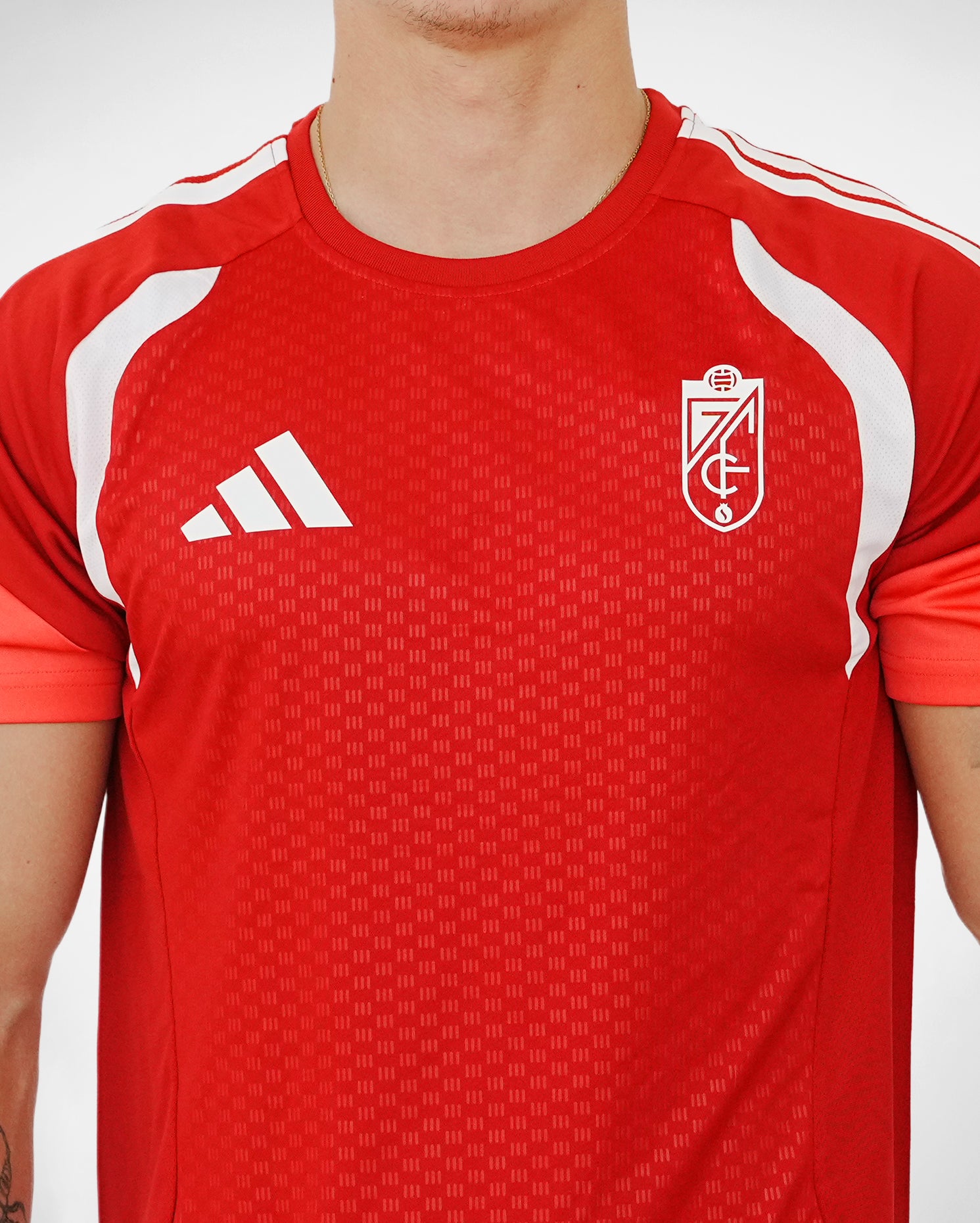 Camiseta Entreno Roja Hombre adidas 26-27