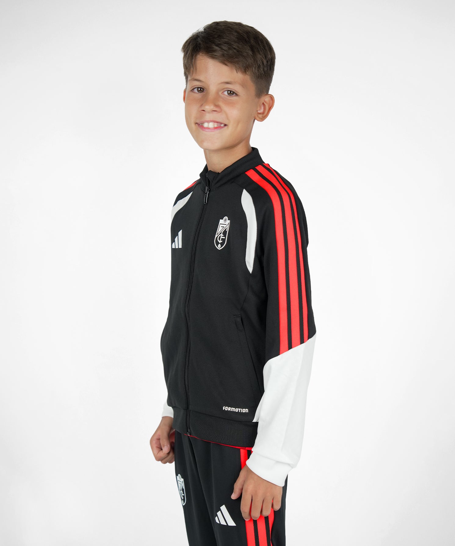 CHAQUETA_NEGRA_LATERAL_1.jpg