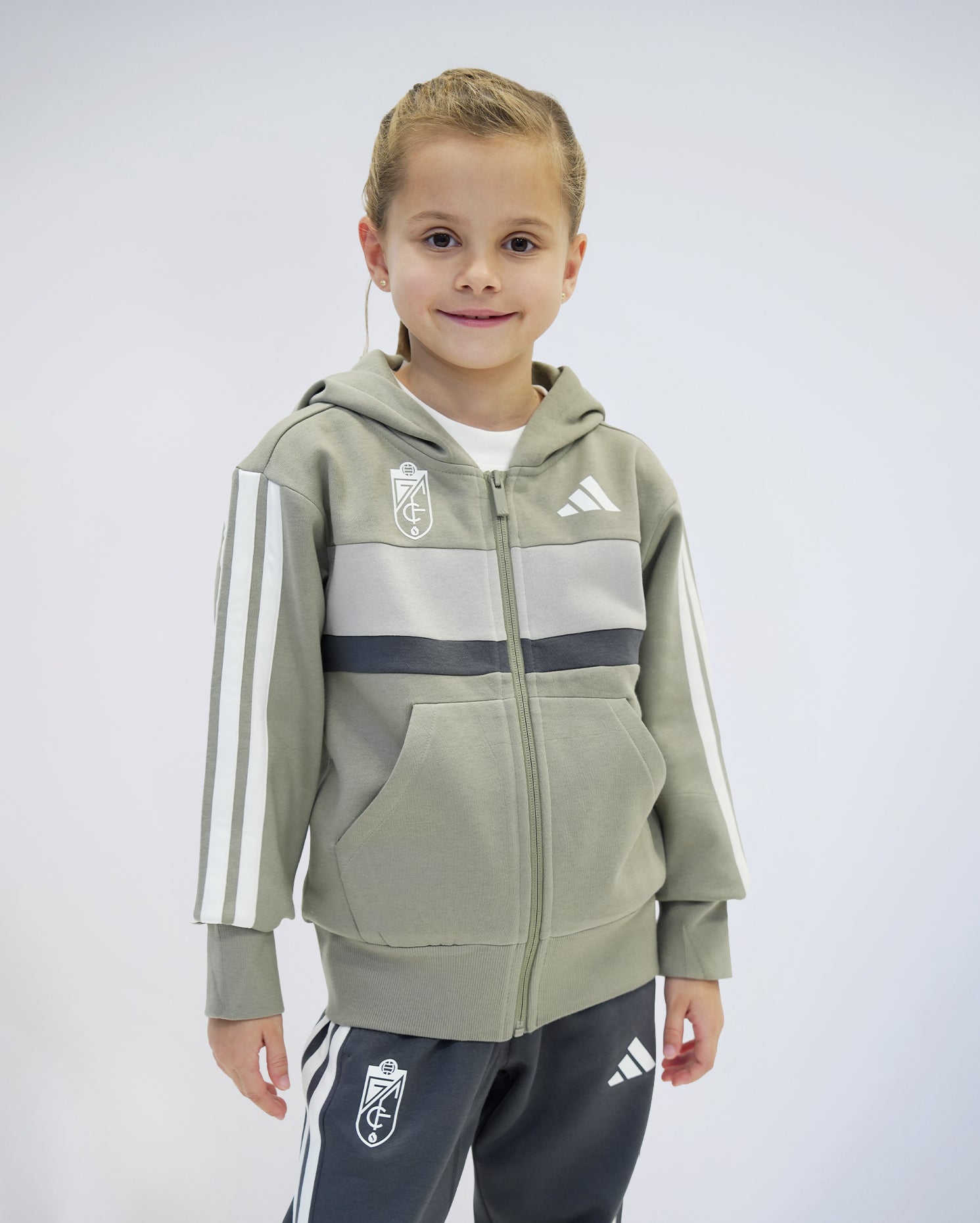 Chándal ESS Kaki Niño adidas 25-26