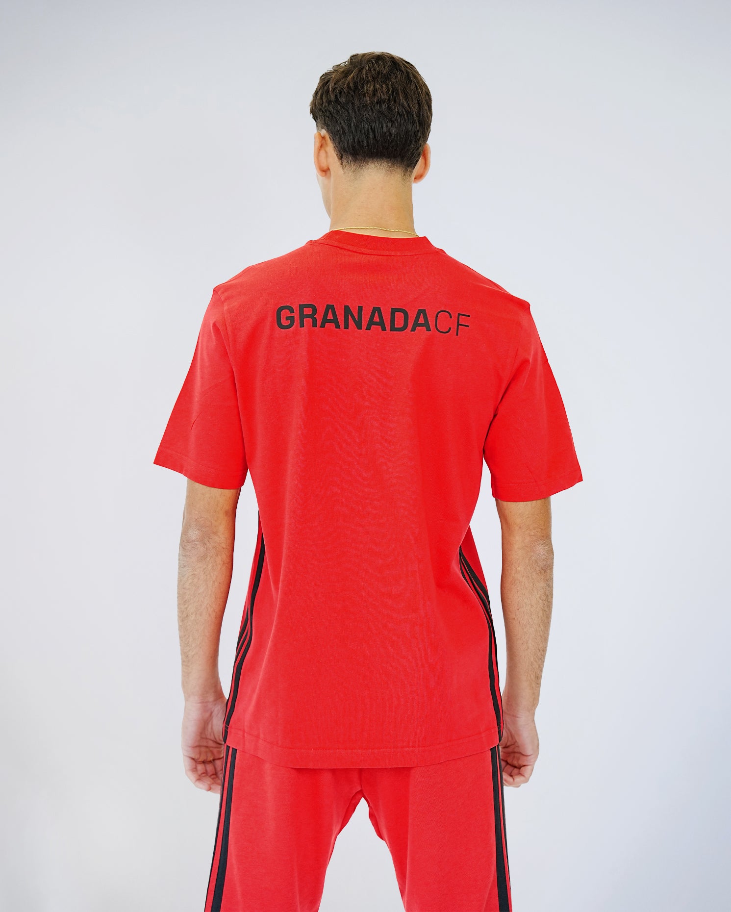 Camiseta ESS Roja Hombre adidas 25-26