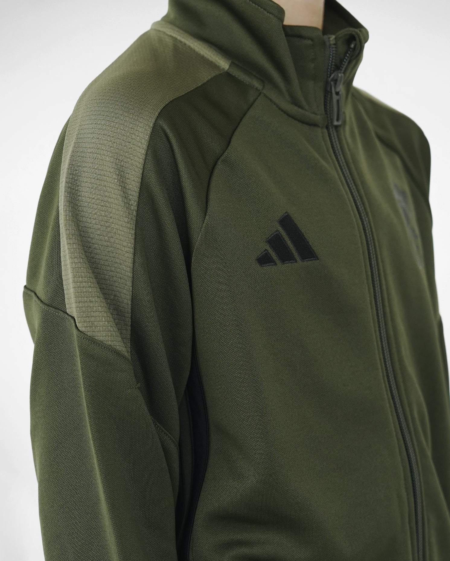 Chándal Kaki Niño adidas 26-27