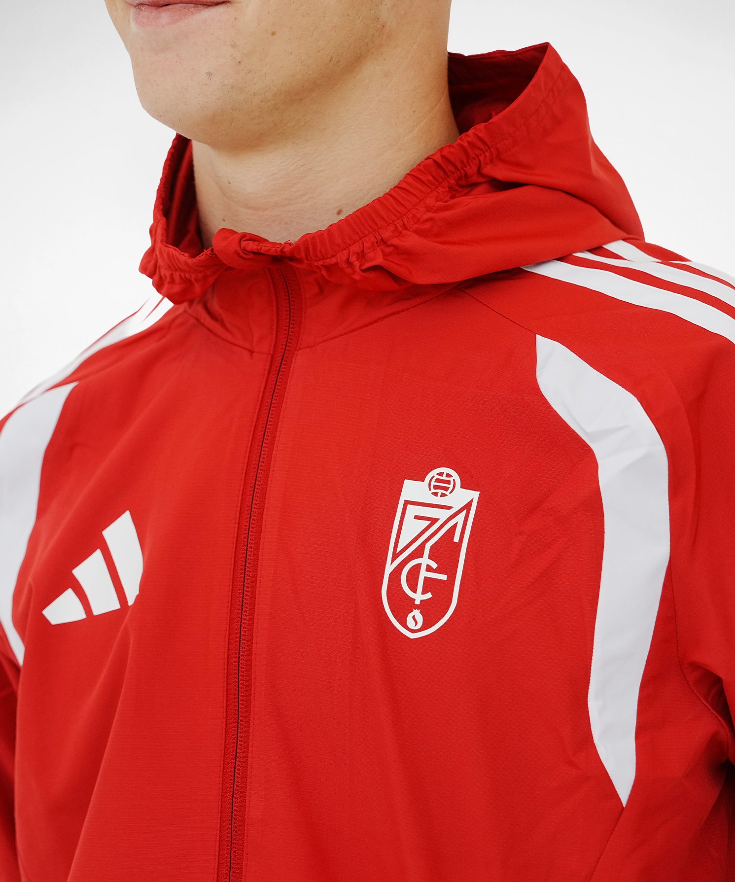 CORTAVIENTOS_ROJO_DETALLE.jpg