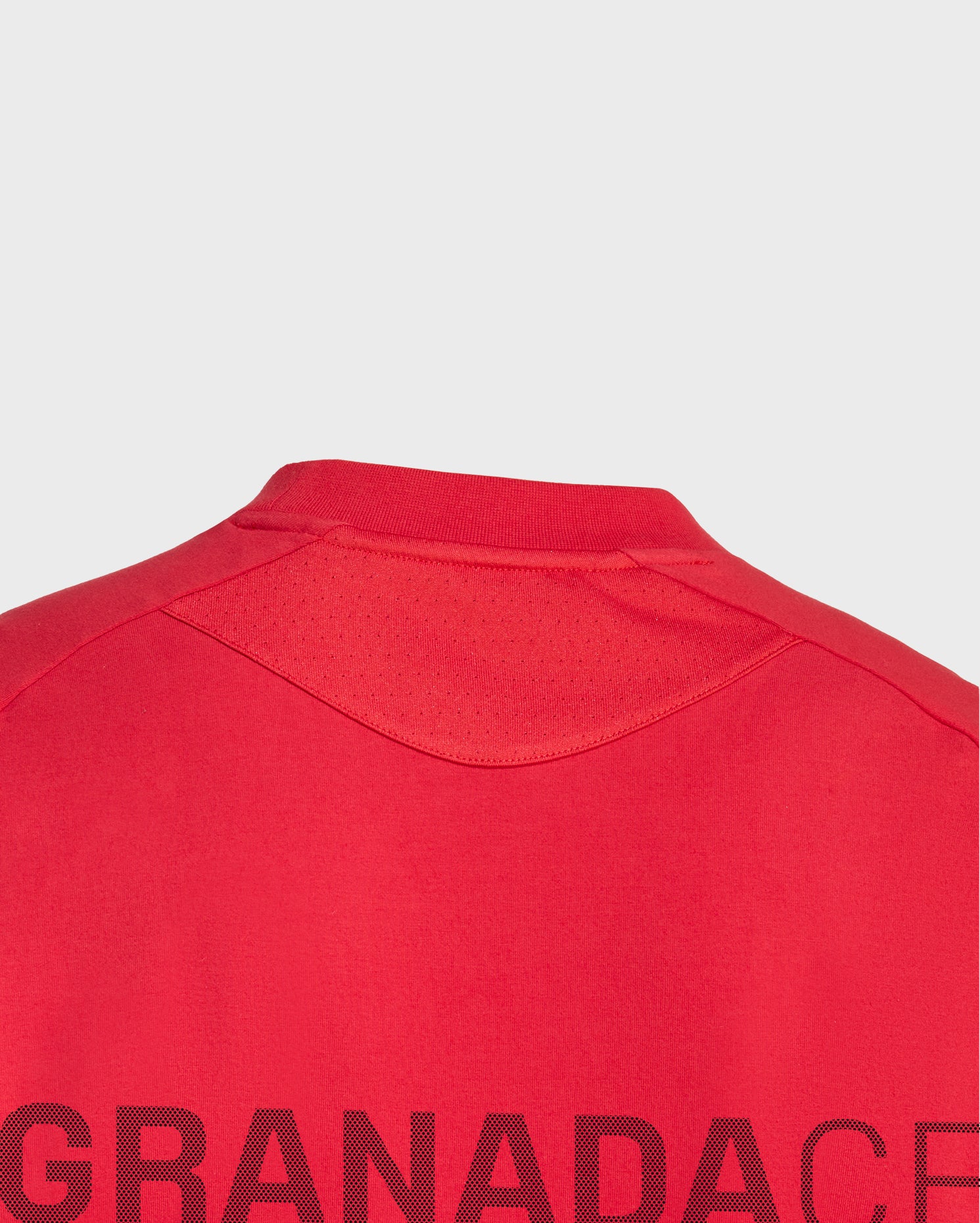 Camiseta Travel Roja Hombre adidas 26-27