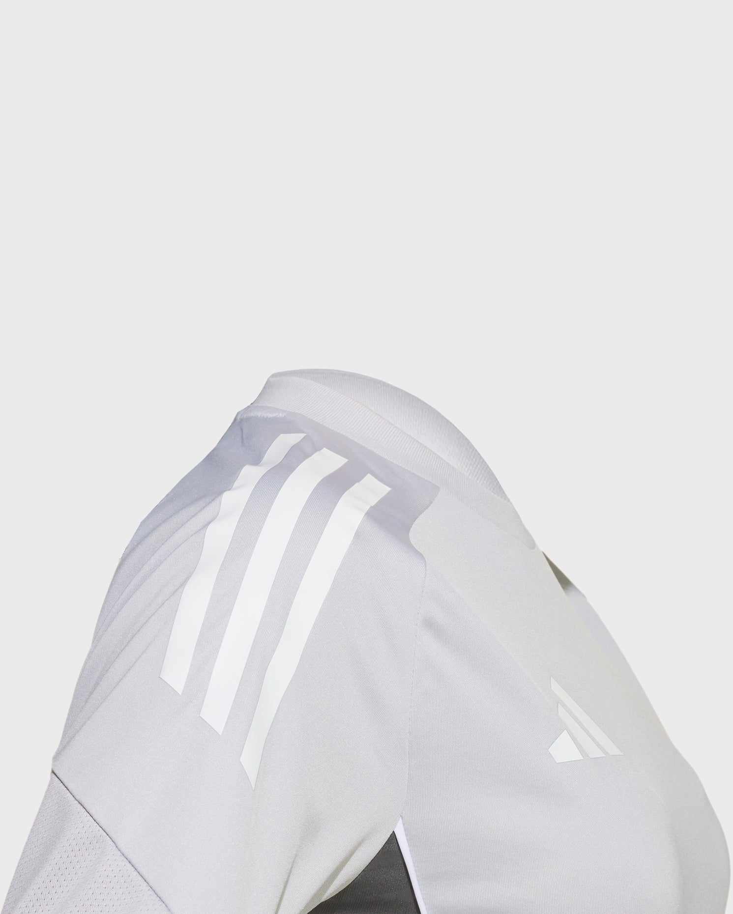 Camiseta Entreno Gris Junior Adidas 25-26