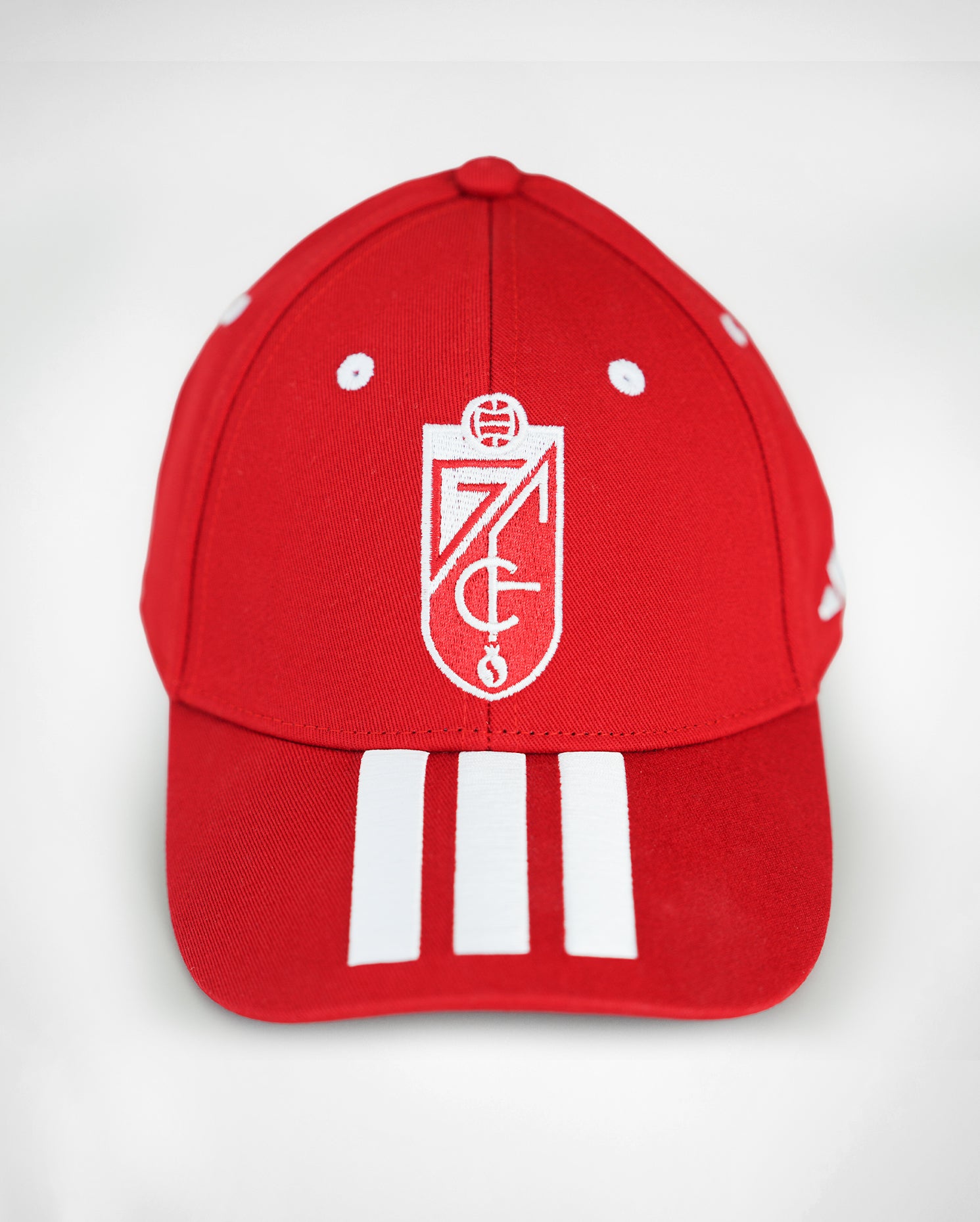 Gorra Roja Escudo Bordado adidas 26-27