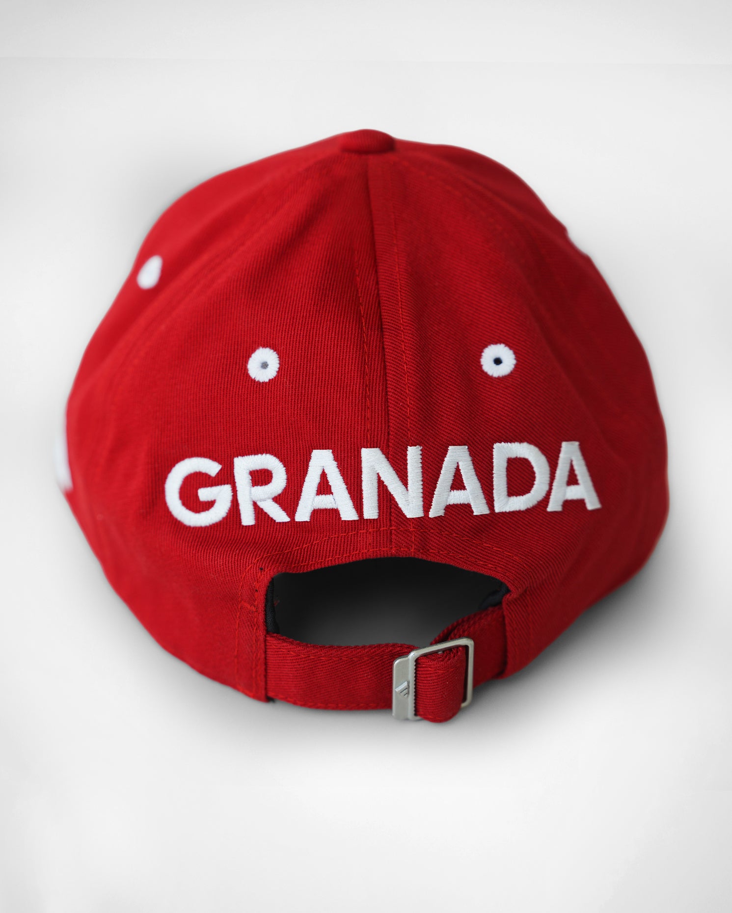 Gorra Roja Escudo Bordado adidas 26-27