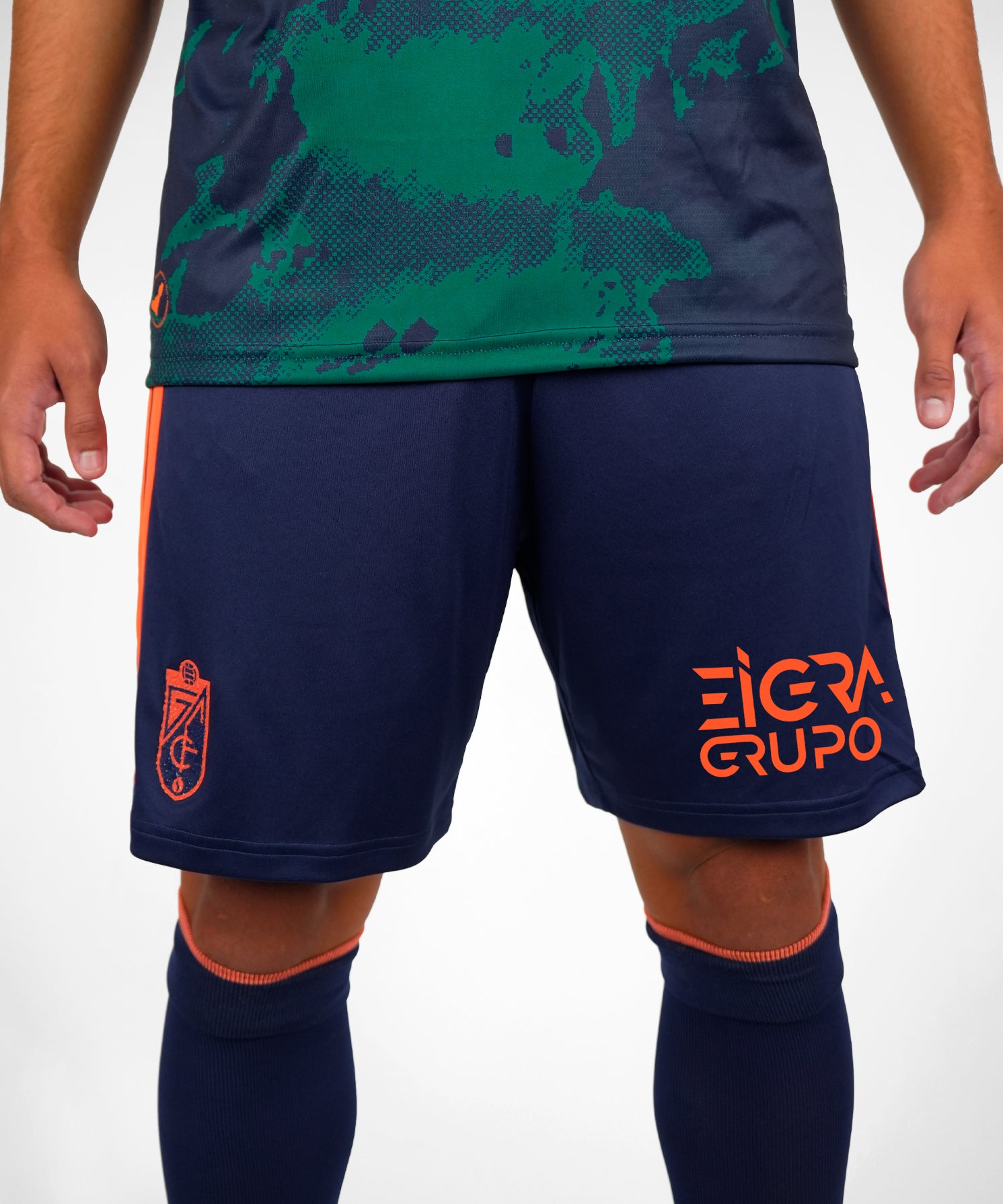 PANTALONES_FRONTAL.jpg