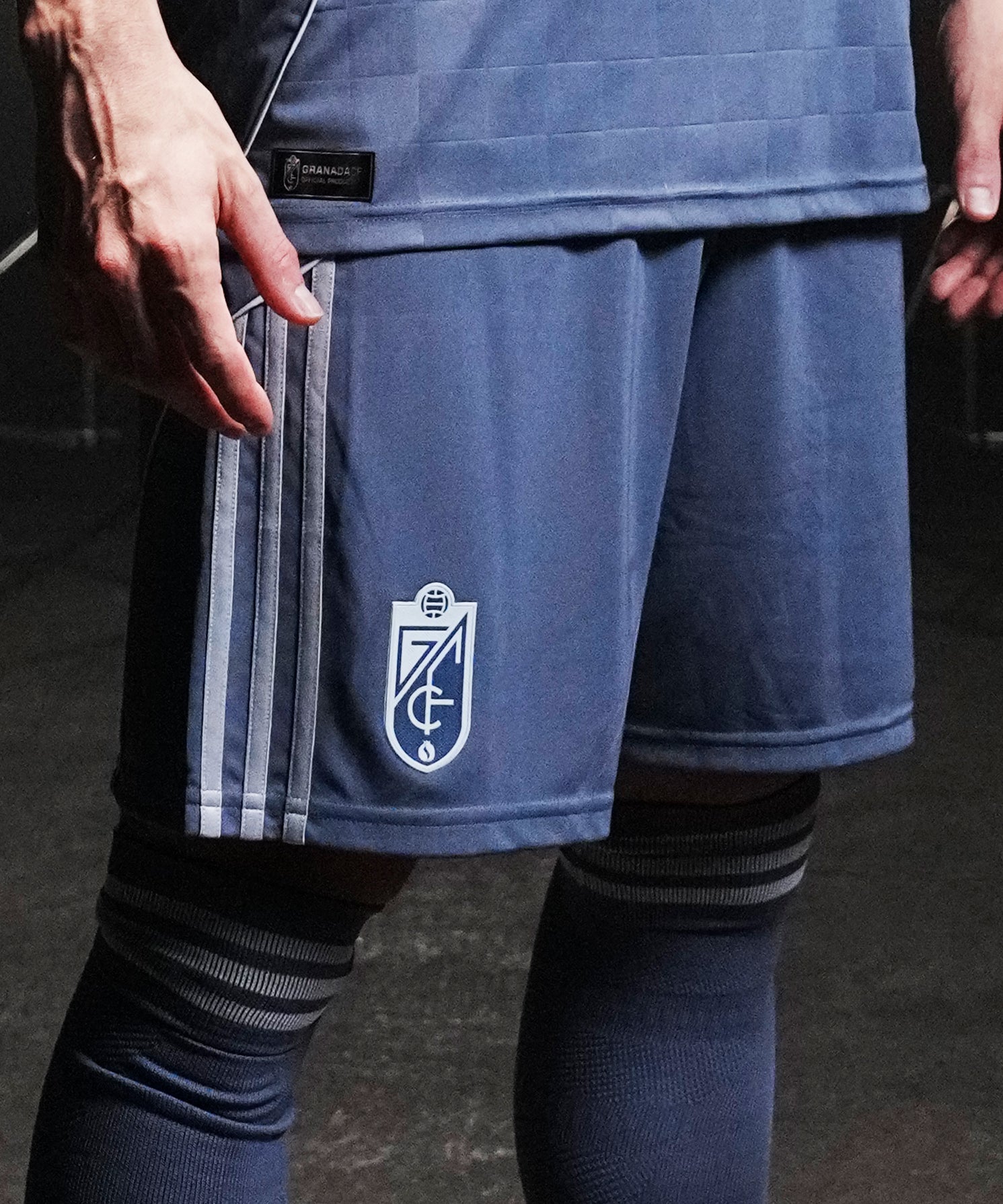 PANTALON_HOMBRE_2_329cb469-cec2-4c58-b37c-58dc030c6778.jpg