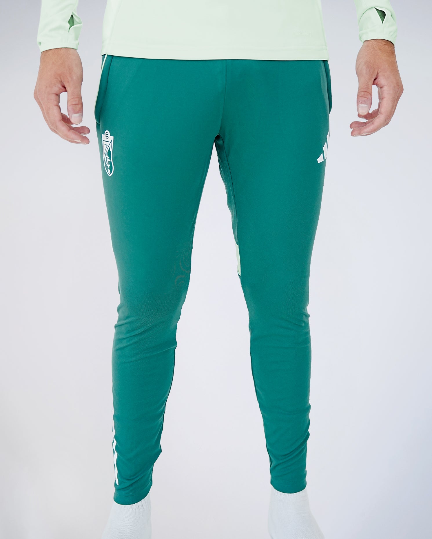 Pantalón Largo Cápsula Hombre adidas 25-26