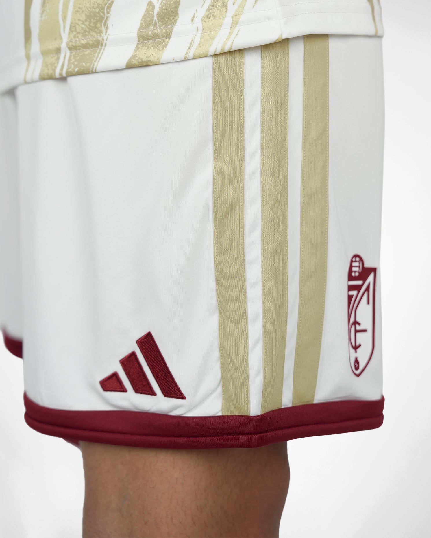 Pantalón Tercera Equipación Hombre adidas 26-27