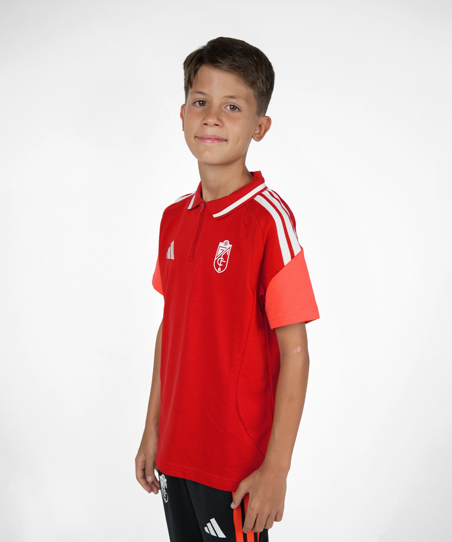 POLO_ROJO_LATERAL_2.jpg