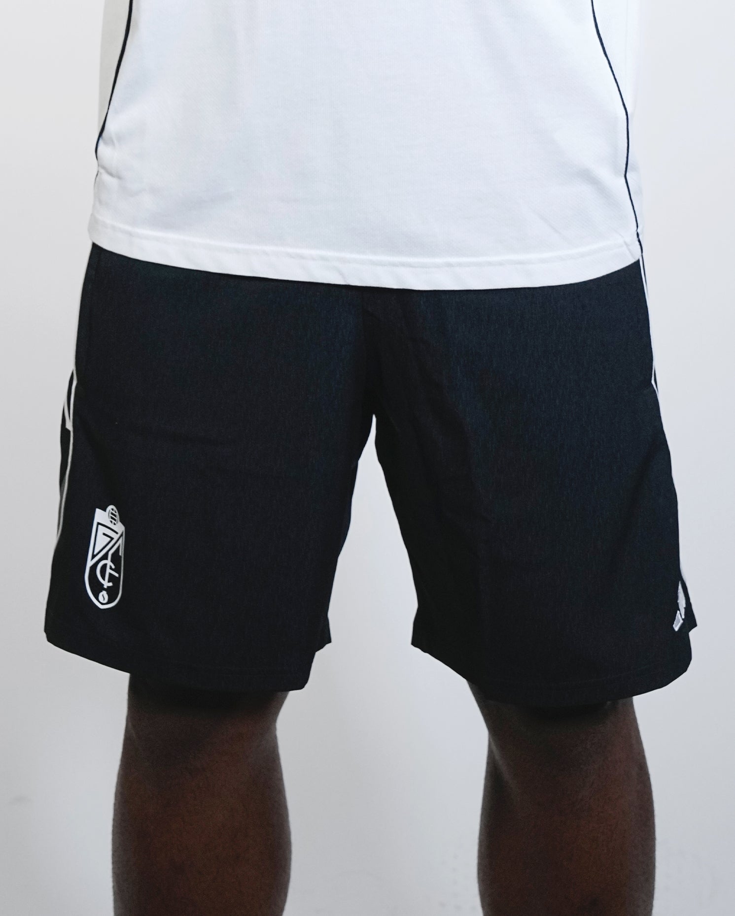 Bermuda Negra Hombre adidas 25-26
