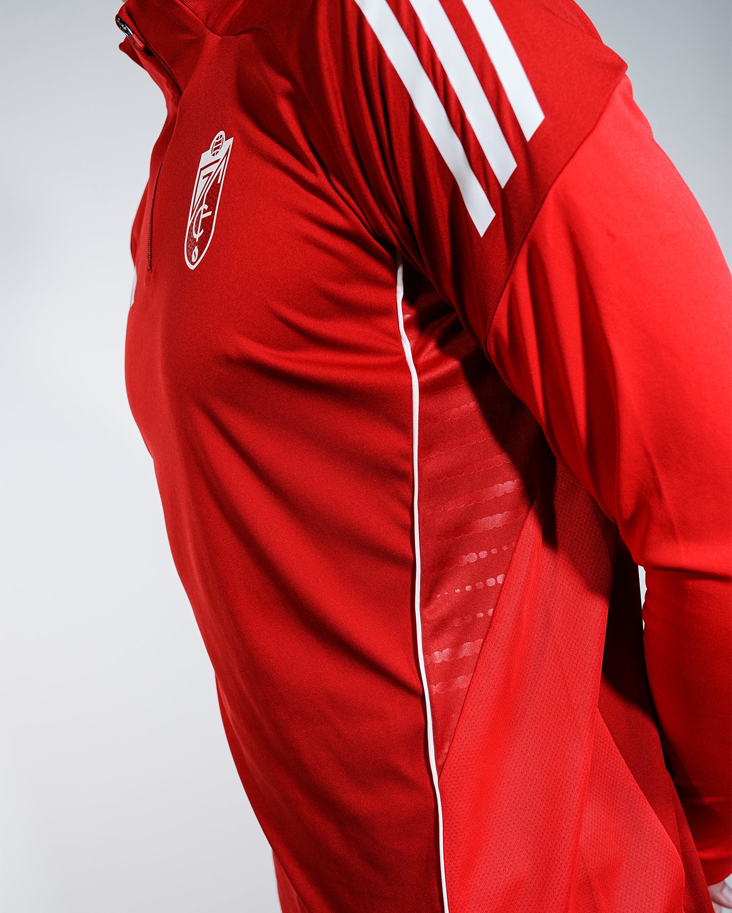 Sudadera Entreno Roja Niño adidas 25-26