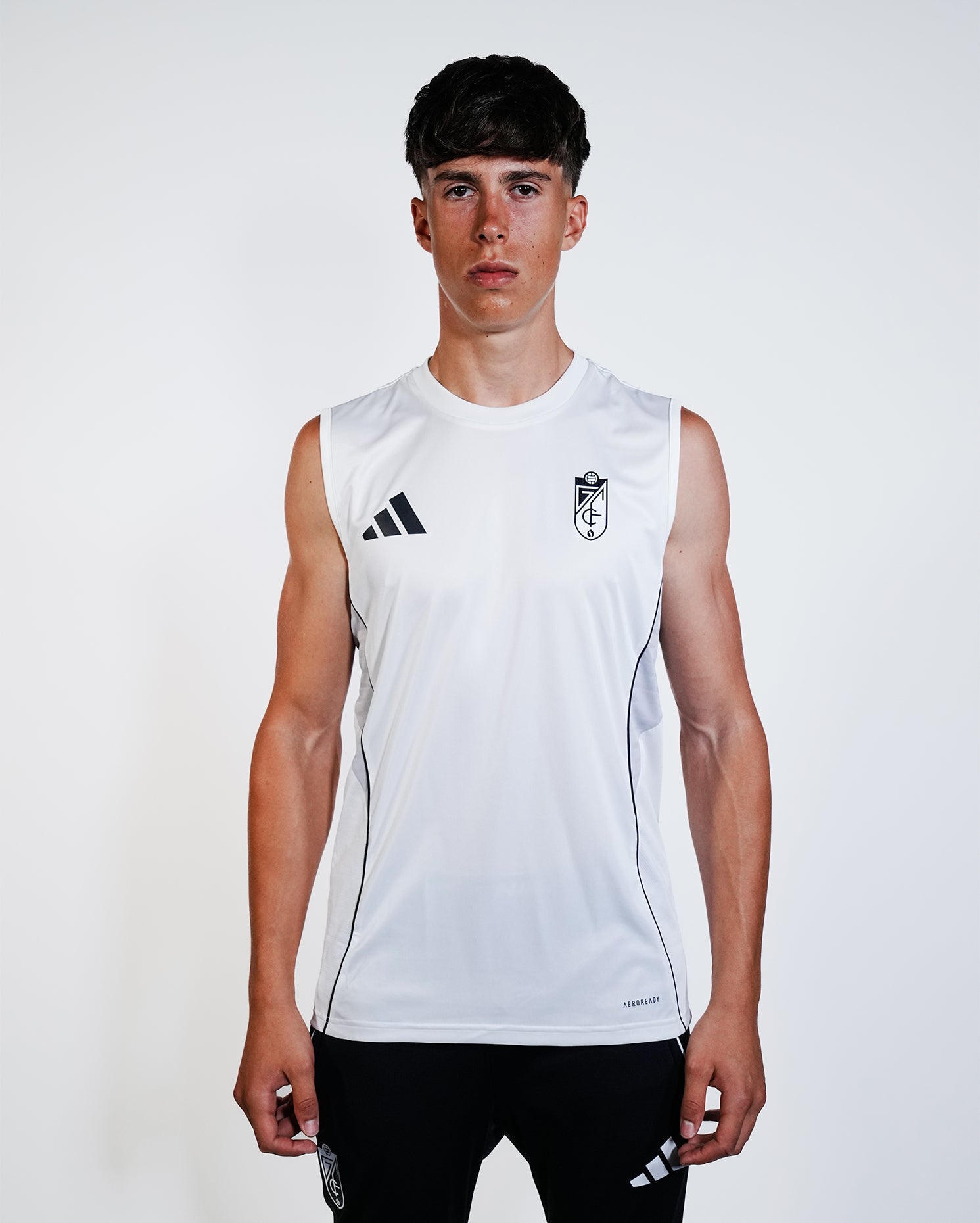 Camiseta Entreno Sin Mangas Blanca Hombre adidas 25-26