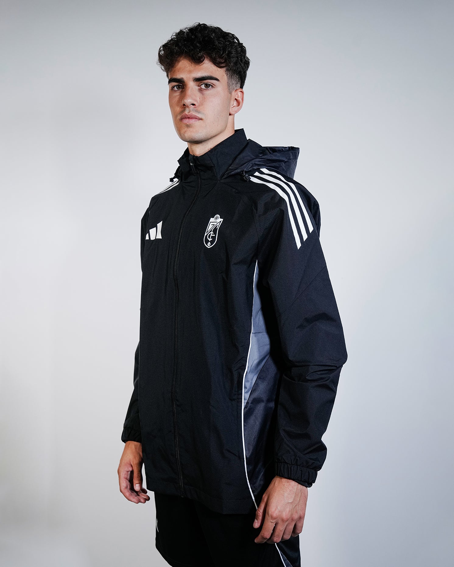 Chubasquero Entreno Negro Hombre adidas 25-26