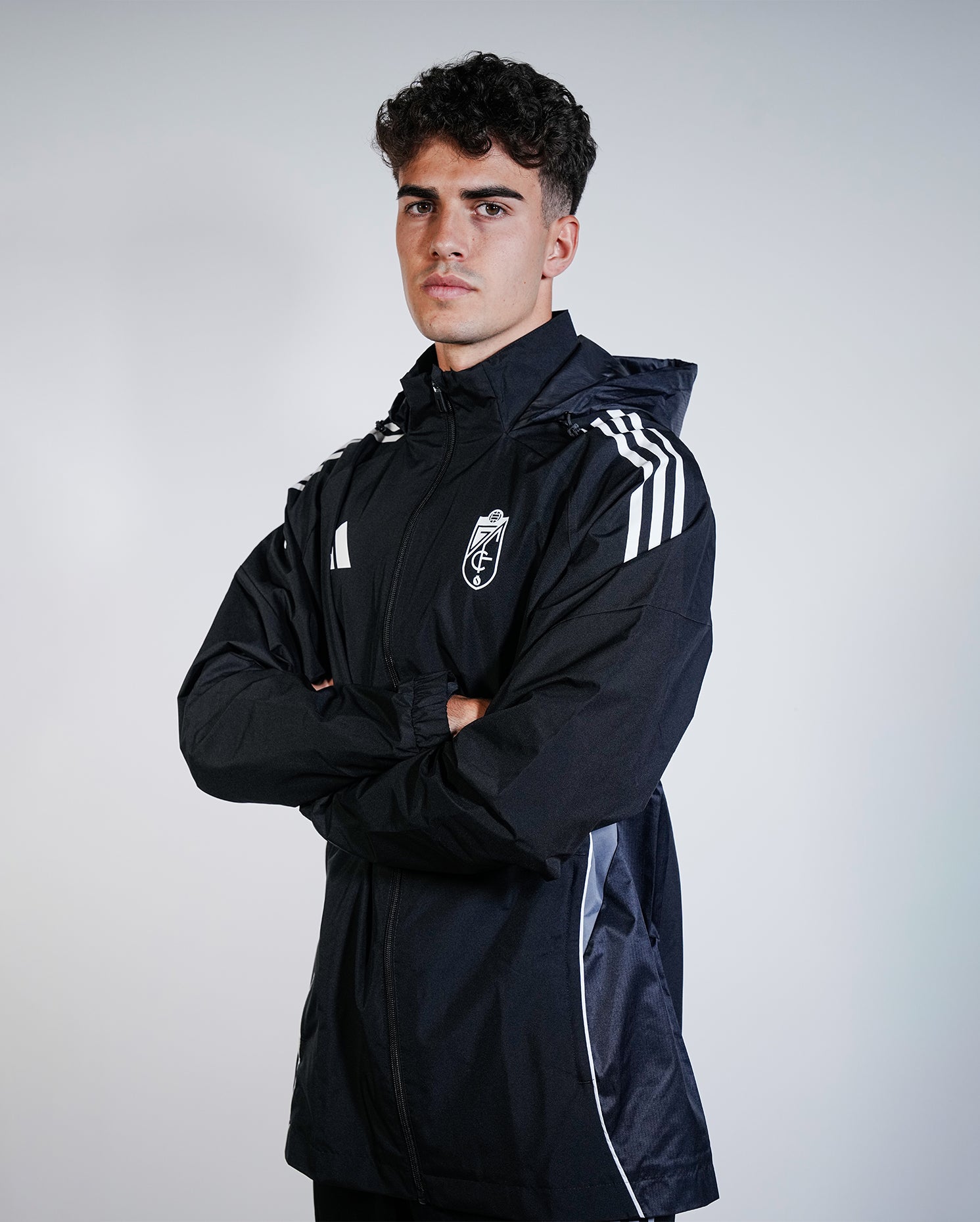 Chubasquero Entreno Negro Hombre adidas 25-26