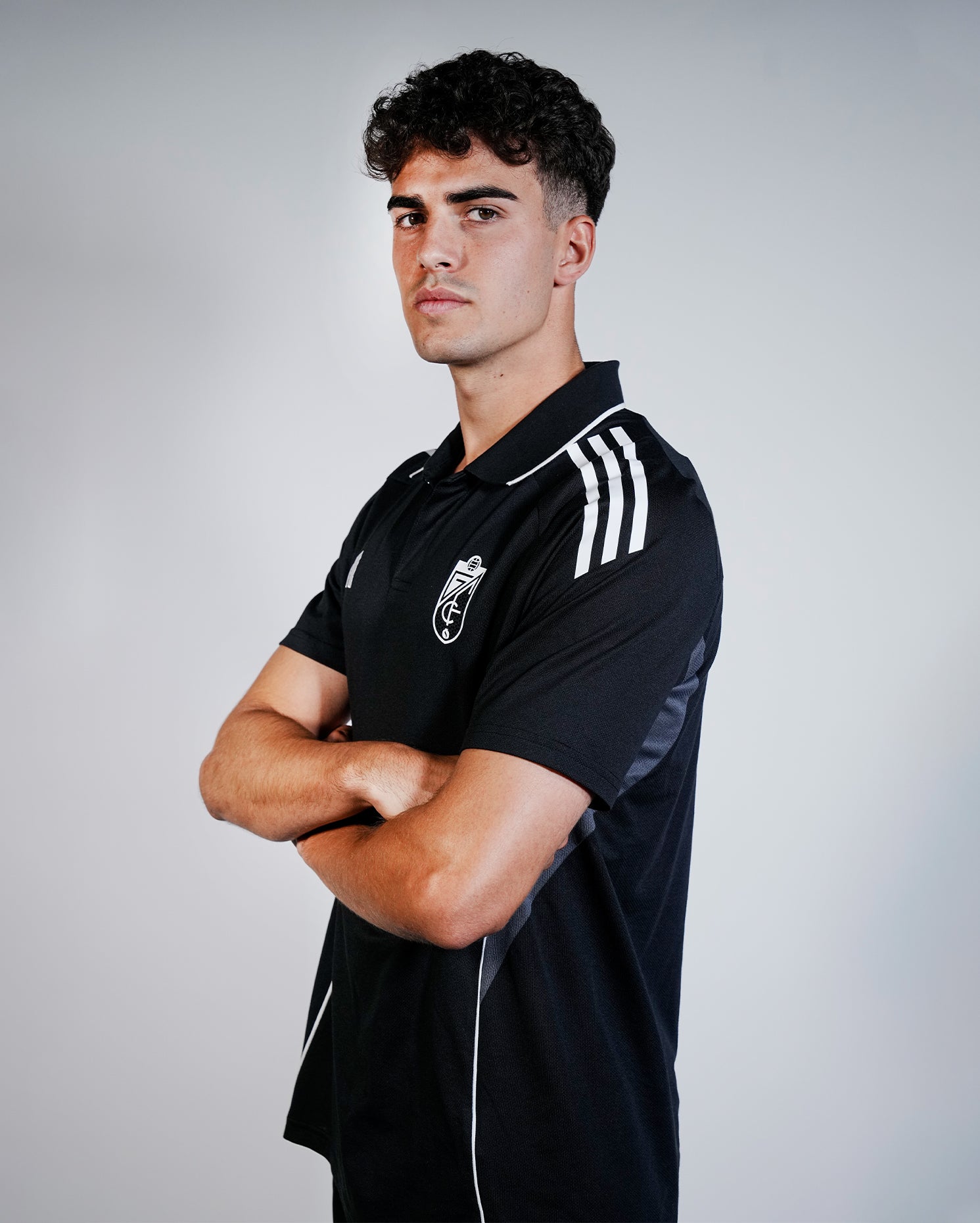 Polo Negro Hombre adidas 25-26