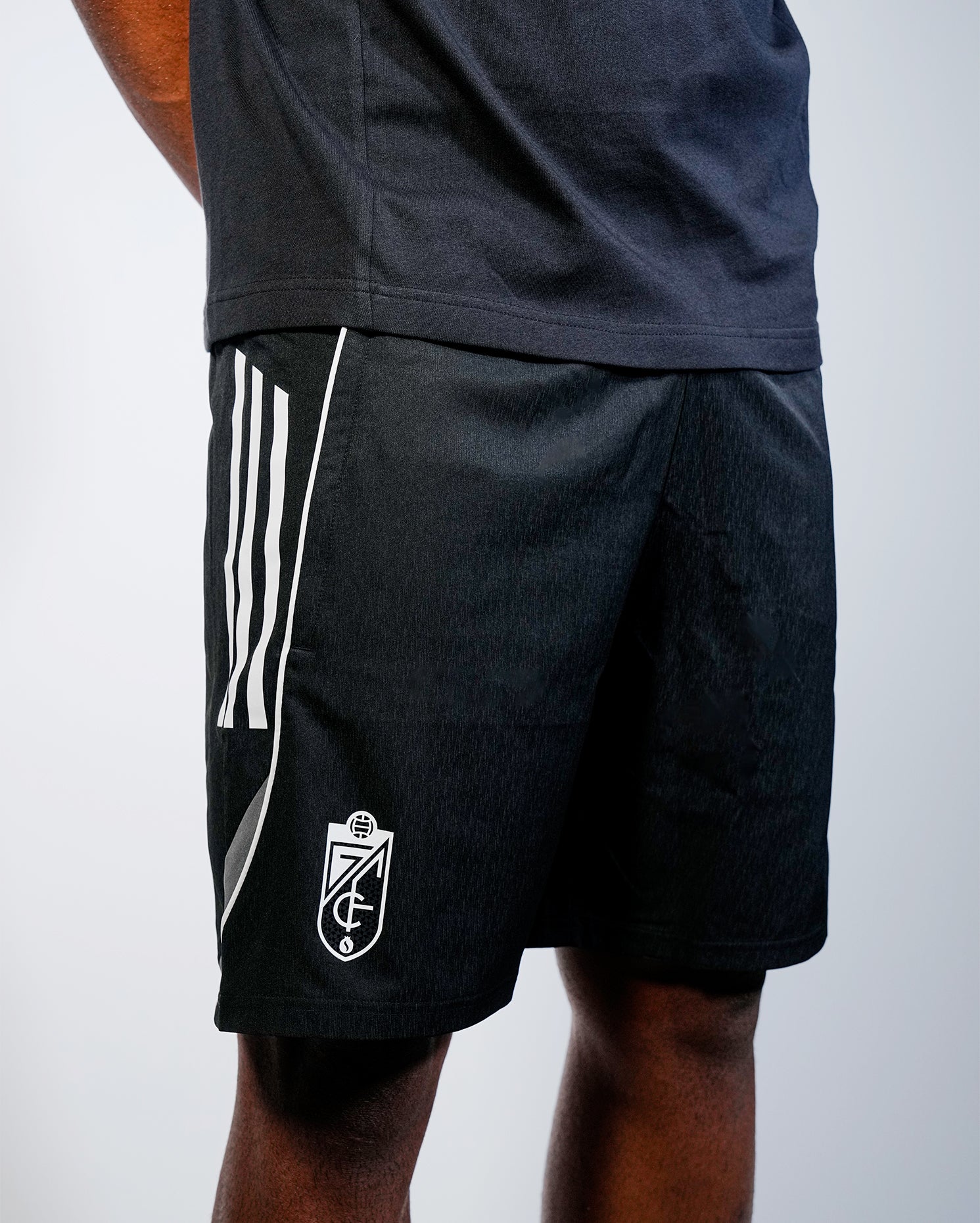 Bermuda Negra Hombre adidas 25-26