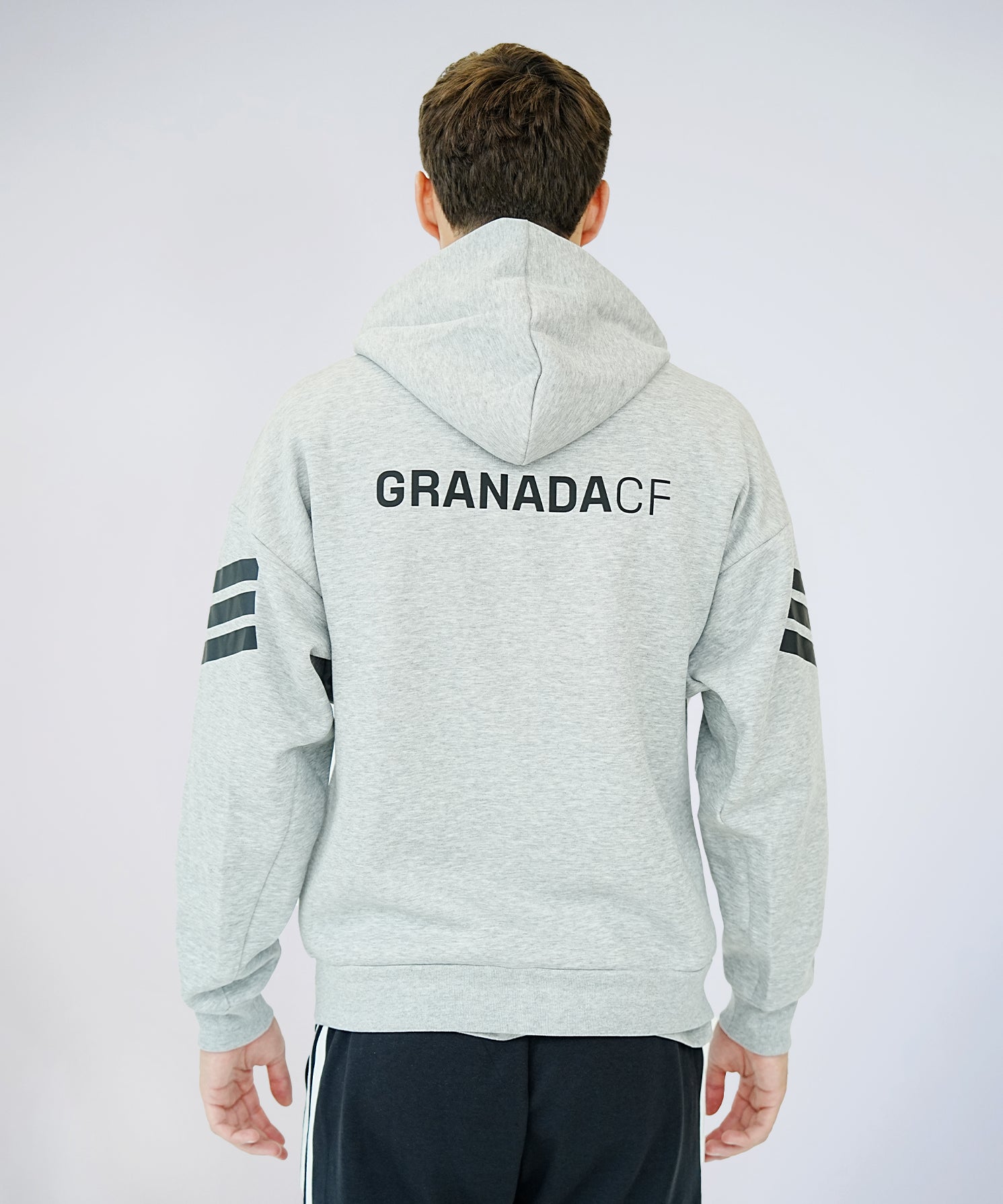SUDADERA_GRIS_ESPALDA.jpg