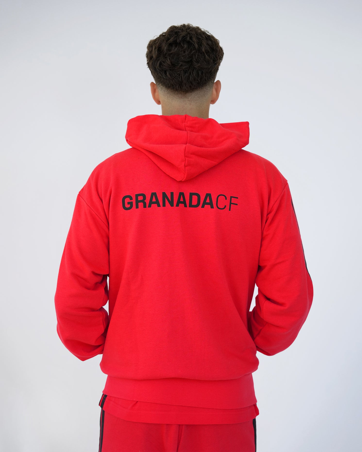 Chaqueta ESS Roja Hombre adidas 25-26