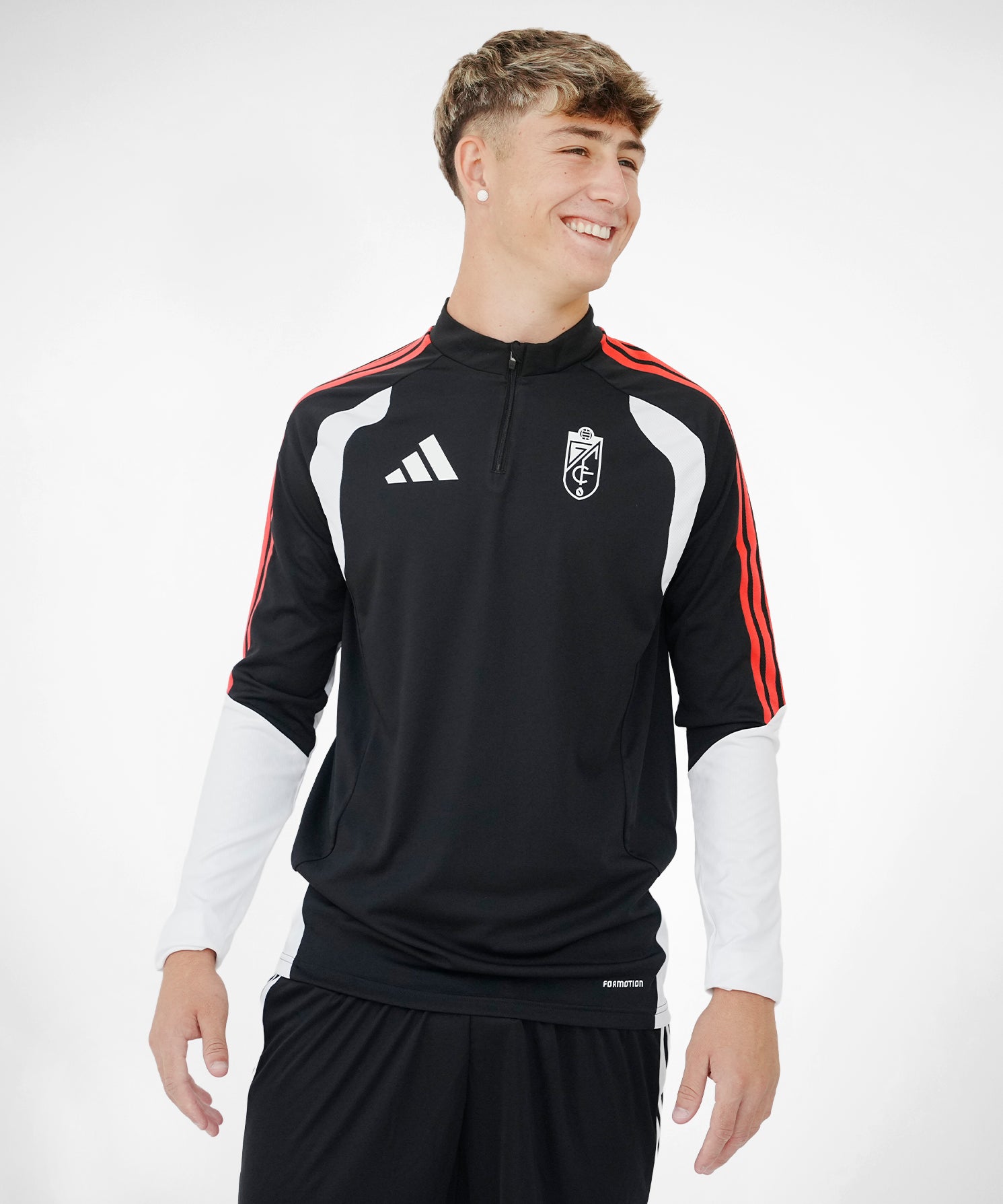 SUDADERA_TRAINING_PLAYER.jpg