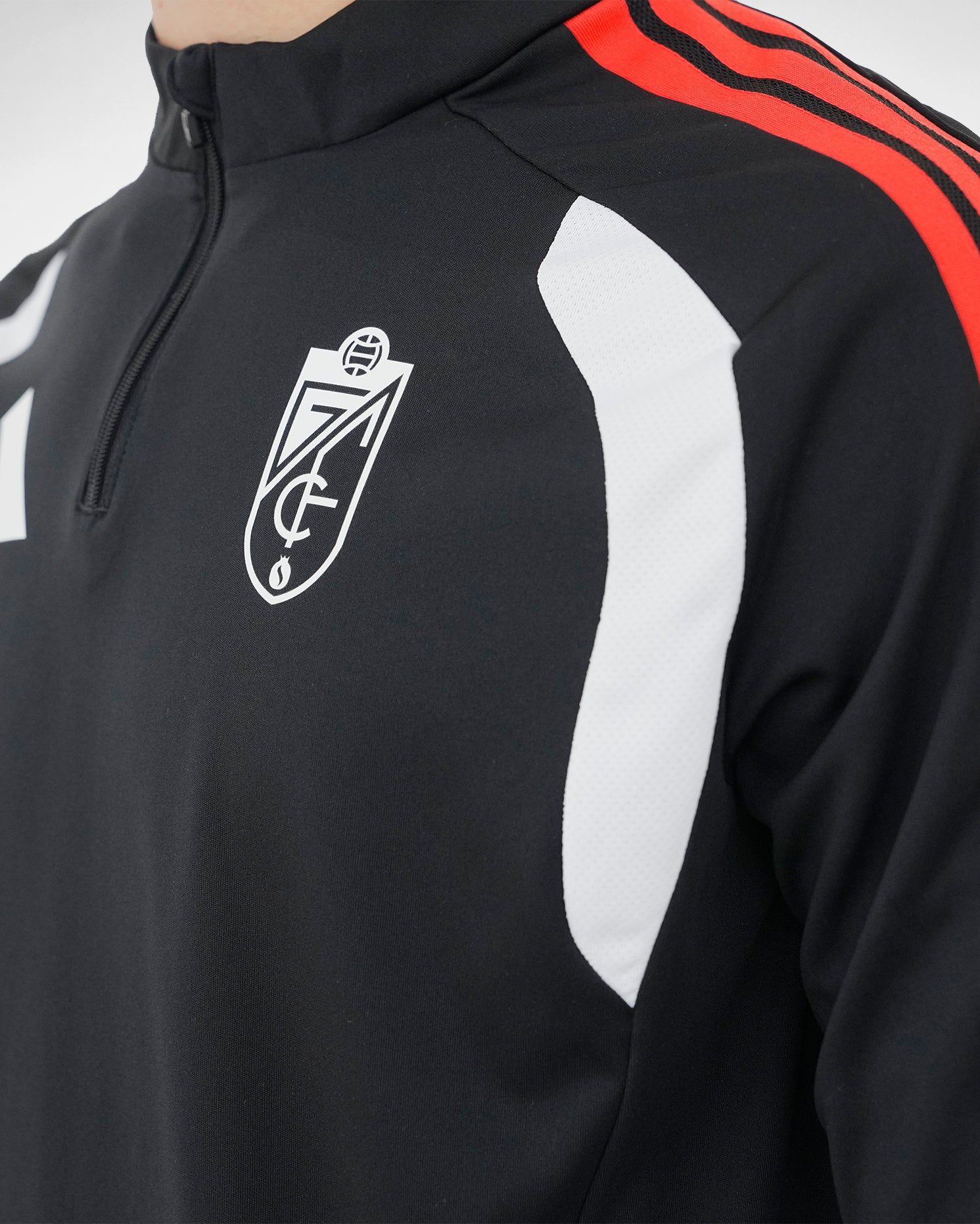 Sudadera Entreno Negra Hombre adidas 26-27
