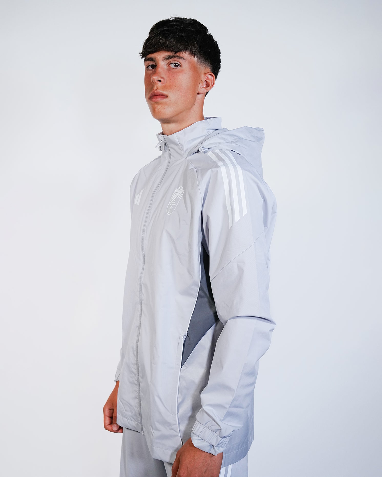 Chubasquero Entreno Gris Adulto adidas 25-26